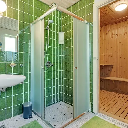 Сasa de vacaciones Lovely In With Wifi Strøby Ladeplads